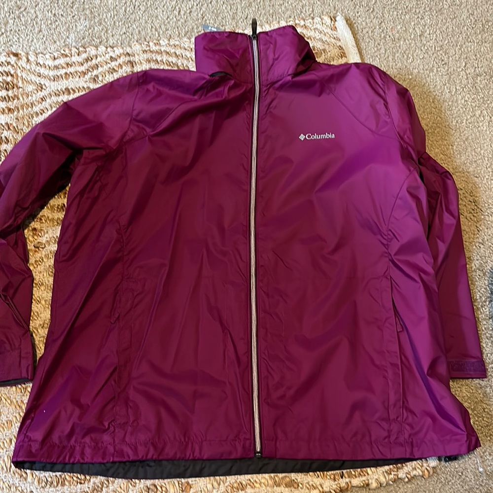 2x Columbia rain jacket never worn